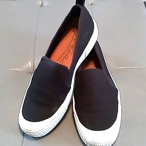 Women's Slip On Canvas Platform Sneaker Shoes - Sz 8.5